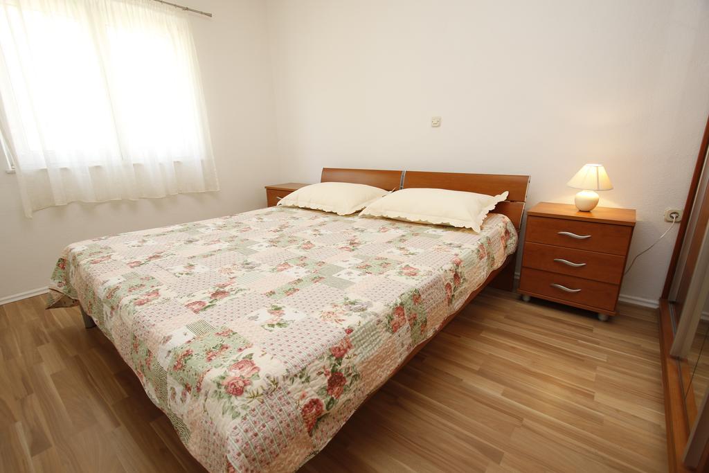 Apartments Dundic Makarska Ngoại thất bức ảnh