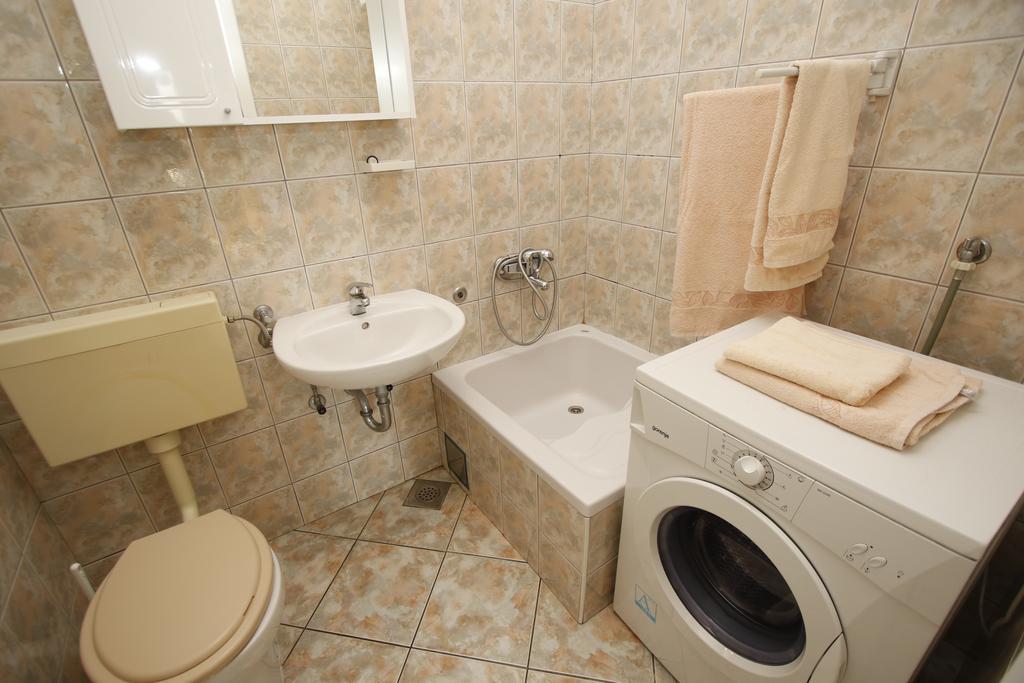 Apartments Dundic Makarska Ngoại thất bức ảnh